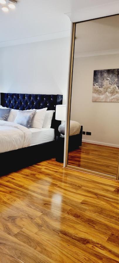 Double King Suite, Canary Wharf Waterfront Londra Esterno foto