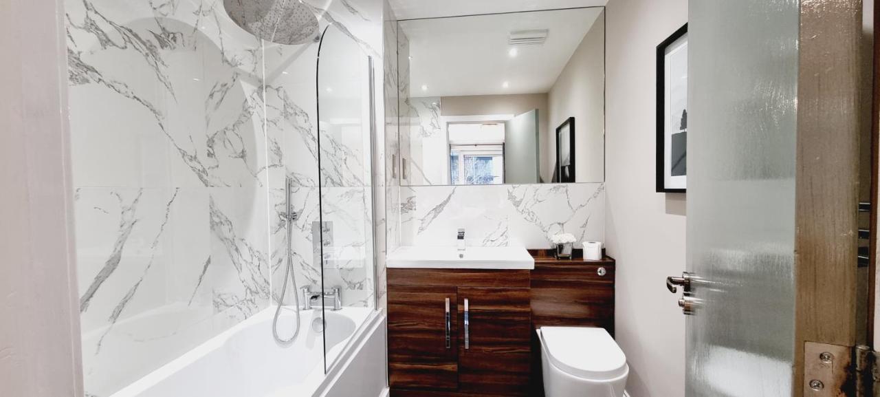 Double King Suite, Canary Wharf Waterfront Londra Esterno foto