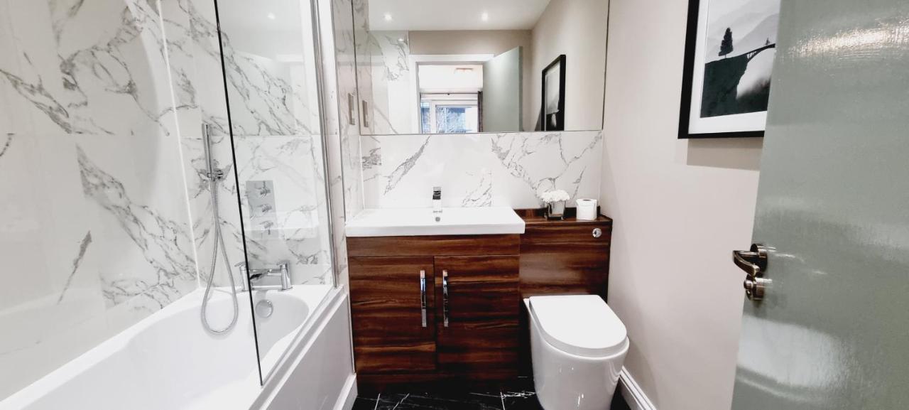 Double King Suite, Canary Wharf Waterfront Londra Esterno foto